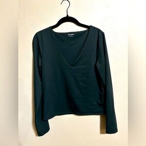 Old Navy v-neck long sleeved shirt, size L, forest green